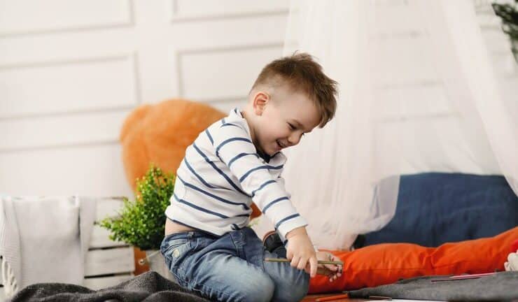 10 Fun Activities To Do With Your Toddler That Will Keep Him Occupied And Happy