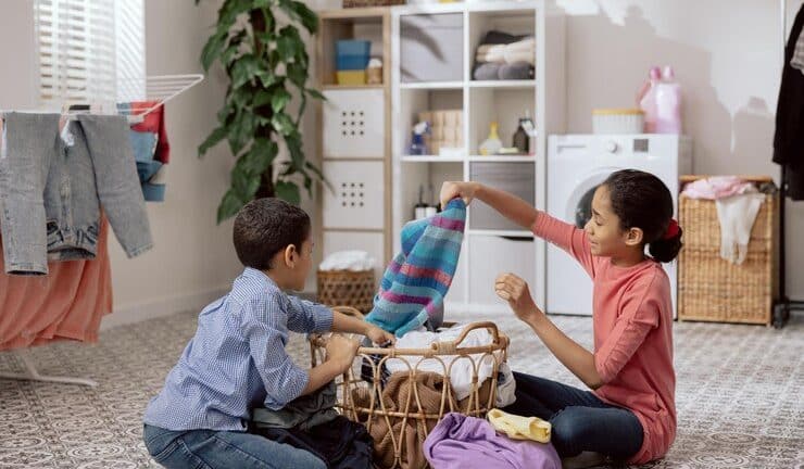Marie Kondo Teaches Kids How To Clean Up And Have Fun