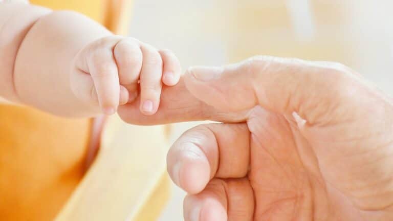 How Gentle Parenting Builds Confident Happy Kids Naturally