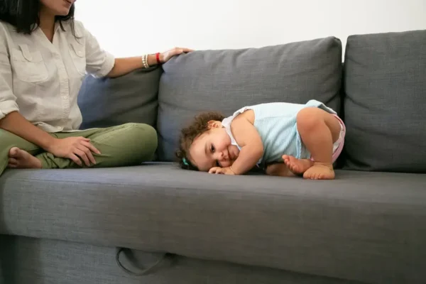 Lethargic Newborn Signs and What to Do Right Away